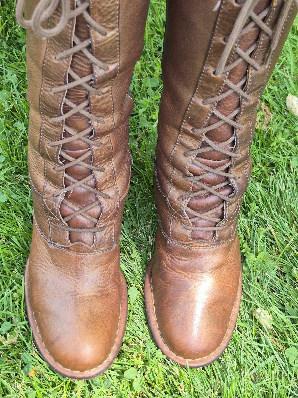 VINTAGE Frye Villager Lace Antique Gold Boots-7.5 - Picture 5 of 16